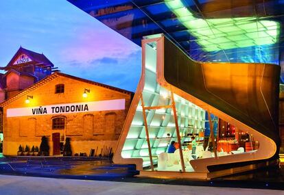 Tienda de Zaha Hadid para la bodega Vi&ntilde;a Tondonia, en Haro (La Rioja).