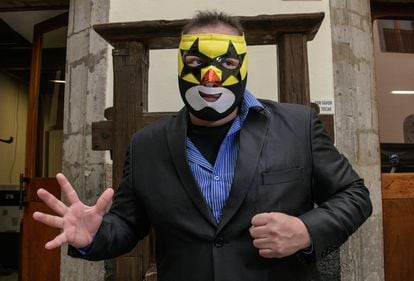 El luchador Súper Muñeco, durante un evento en Ciudad de México, el 21 de septiembre de 2021.