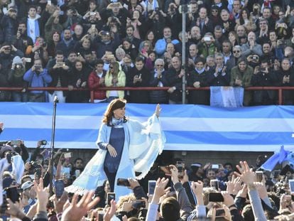 Cristina Fern&aacute;ndez de Kirchner durante el lanzamiento de su agrupaci&oacute;n Unidad Ciudadana.