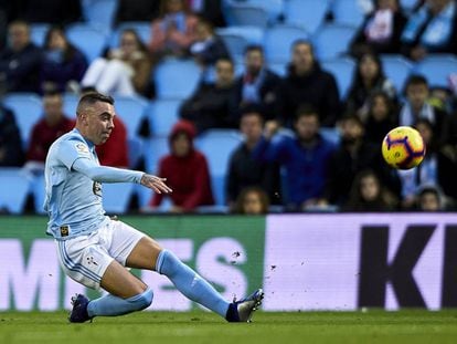 Iago Aspas, en el momento de marcar contra el Eibar.