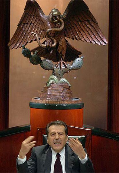 El presidente del Tribunal Electoral, Leonel Castillo, durante la sesión.