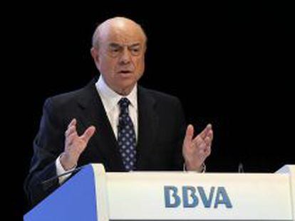 El presidente de BBVA, Francisco González, durante su intervención hoy en la junta general de accionistas en Bilbao. EFE