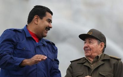 Los presidentes Nicol&aacute;s Maduro y Ra&uacute;l Castro en La Habana el 1 de mayo