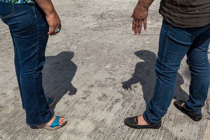 Dos de las tres mujeres mencionadas en el reportaje, cercanas a Miriam, exiliadas de Tamaulipas.