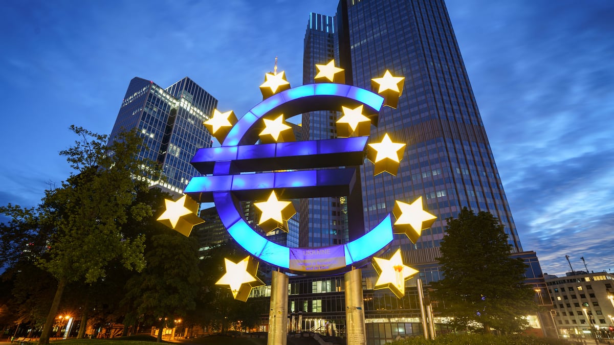 S&P estima que el BCE llevará a cabo tres bajadas de tipos de 0,25 puntos en 2024 para moderar la ola inflacionista | Economía