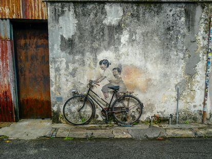 Mural en una calle de Penang, Malasia.