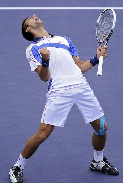 Novak Djokovic, tras el último golpe triunfal.