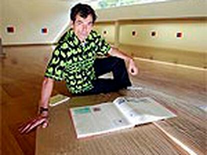 Richard Tuttle, durante la entrevista en el Centro Galego de Arte Contemporánea, en Santiago de Compostela.