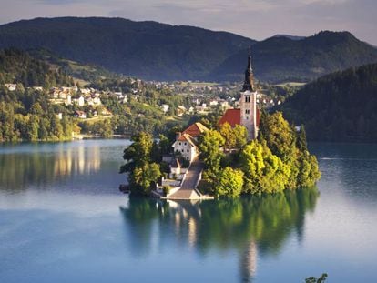 El lago de Bled, al noroeste de Eslovenia.