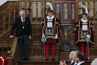 Luis Mateo Díez, en un momento de la ceremonia. 