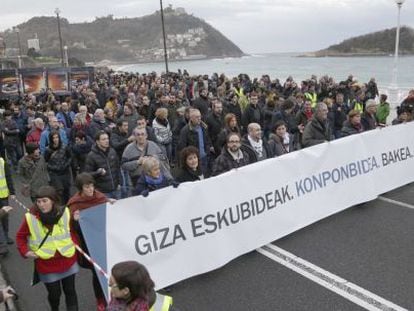 Manifestaci&oacute;n contra las detenciones de abogados de presos etarras.