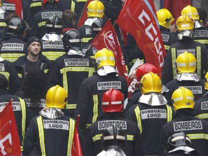 Protesta de bomberos privados en Santiago en 2009.