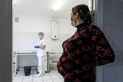 La preeclampsia tiene una incidencia mundial entre el 8% y el 10%. En España la cifra baja hasta el 2,7%. Aunque surge en el inicio del embarazo, su manifestación clínica se produce en la parte final de la gestación.