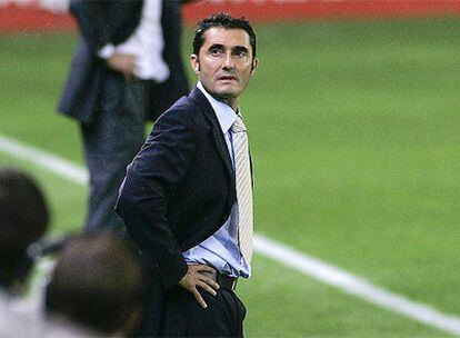 El ex entrenador del Villarreal, durante el partido ante Osasuna