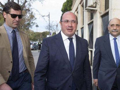 El presidente del Gobierno de Murcia, Pedro Antonio Sánchez, a su llegada al Tribunal Superior de Justicia de Murcia.
