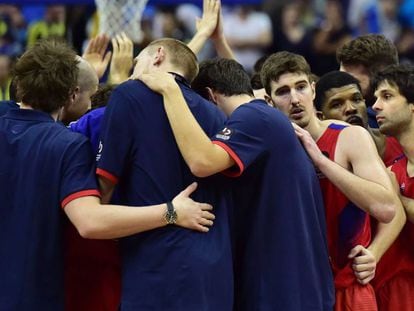 Los jugadores del CSKA celebran el pase a la final.