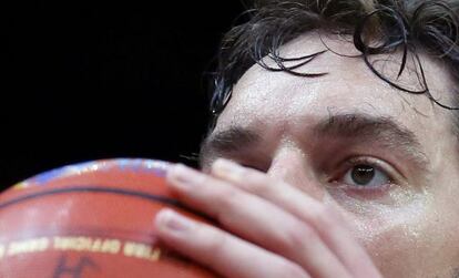 Gasol, durante el partido contra Polonia.