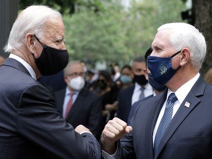 El candidato demócrata Joe Biden saluda al vicepresidente Mike Pence en la ceremonia en recuerdo del 11-S en Nueva York.