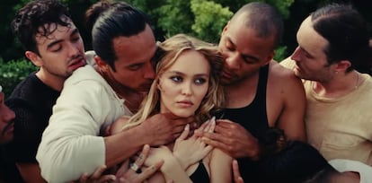 Lily-Rose Depp en una escena de 'The Idol'.