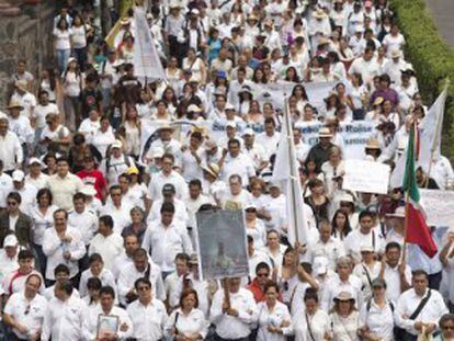 Manifestación en Cuernavaca por el asesinato del académico Alejandro Chao.