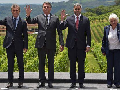 Los presidentes de Argentina, Mauricio Macri; Brasil, Jair Bolsonaro y Paraguay, Mario Abdo Benítez y Lucía Topolansky, vicepresidenta de Uruguay.