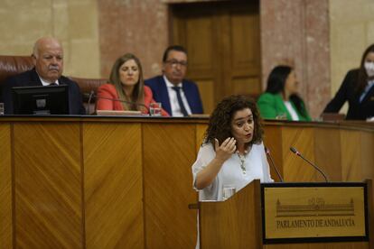 Por Andalucía spokeswoman Inmaculada Nieto during her speech at the second session of the debate on the inauguration of Juan Manuel Moreno in the Autonomous Parliament.