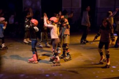 Roller disco para niños en La Casa Encendida.