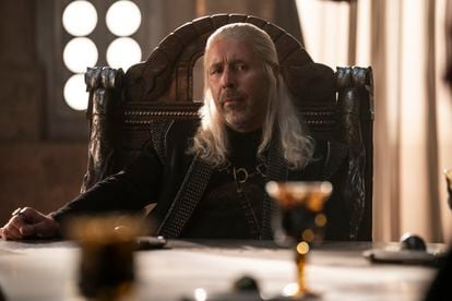 Paddy Considine, como el rey Viserys Targaryen en 'La casa del dragón'.