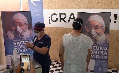 Pfizer Afirma Que Su Vacuna Contra El Coronavirus Tiene Una Eficacia Del 90 Ciencia El Pais