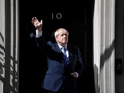 Boris Johnson, delante del número 10 de Downing Street en 2019.