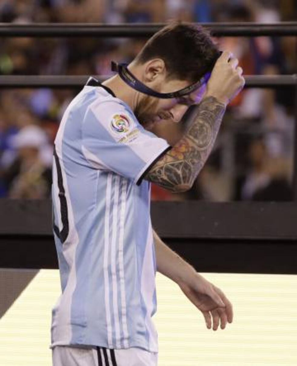 Argentina Vs Chile Y Leo Terminó Llorando Su Desgracia Deportes El