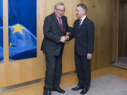 El presidente de la CE, Jean-Claude Juncker, recibe en Bruselas al lehendakari Urkullu.