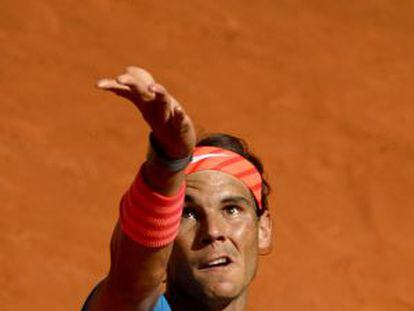 Nadal, en un saque ante Berdych