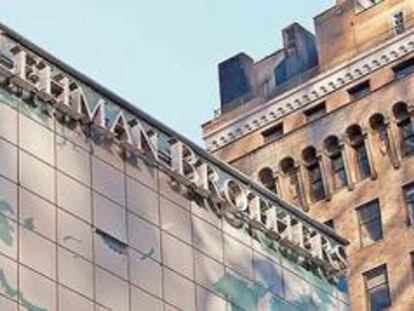 Lehman vende activos por 82.720 millones y amplía capital en 3.840 millones