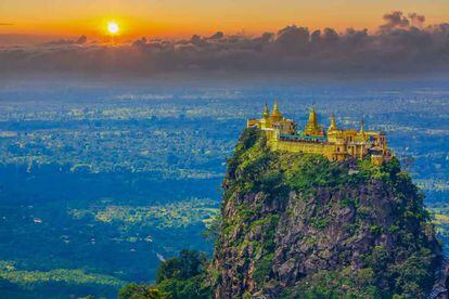 Monte Popa, uno de los iconos de Birmania