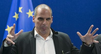 El ministro de Finanzas griego, Yanis Varoufakis, tras el Eurogrupo.