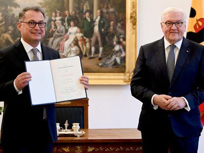 German Bundesbank President Joachim Nagel poses after receiving his certificate of appointment from German President Frank-Walter Steinmeier, in Berlin, Germany, January 7, 2022. Britta Pedersen/Pool via REUTERS