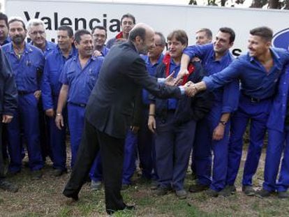 Rubalcaba visita la f&aacute;brica de Ford Espa&ntilde;a.