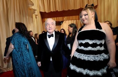 Martin Scorsese y su hija Francesca Scorsese entran en los Oscar.