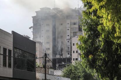 El edificio de Gaza en el que se hallaba el líder de Yihad Islámica Taysir al Yabari, muerto por un ataque israelí.