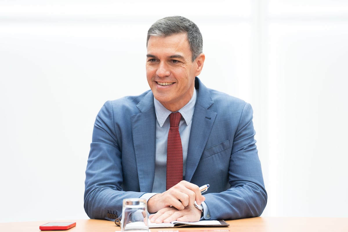 Pactos y negociaciones para la investidura de Sánchez, en directo | Sánchez reconoce ante la comisión negociadora del PSOE la “complejidad” de las negociaciones para su investidura | España
