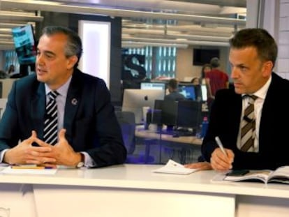 Félix Fernández-Shaw, de la Dirección General de Cooperación Internacional y Desarrollo de la Comisión Europea, y Aitor Pérez, investigador del Real Instituto Elcano, debaten acerca del ODS17 y las alianzas para la Agenda 2030