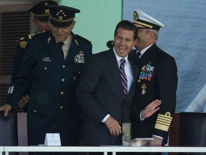 El expresidente mexicano, Enrique Peña Nieto, durante una entrega de condecoraciones militares, en Ciudad de México, en 2018.