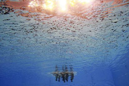 El equipo de natación sincronizada de Rusia, durante la competición.