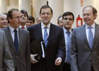 El presidente del Gobierno, Mariano Rajoy, a su llegada al Senado para comparecer ante el pleno del Congreso.