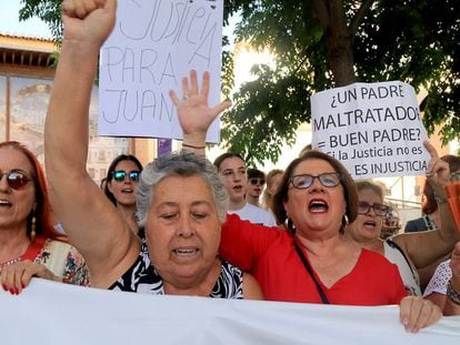 Manifestación de apoyo a Juana Rivas en Maracena (Granada).