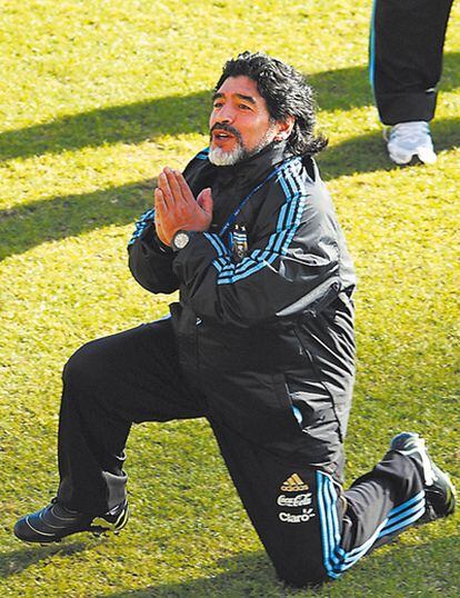 <b>Maradona es objeto de un culto en 60 países</b>