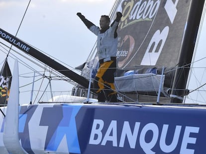 El patrón francés Armel Le Cléac'h a su llegada a Le Sables d’Olonne (Francia).