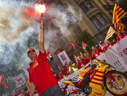 Trabajadores de Derbi protestan en mayo de 2012.