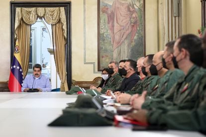 Venezuelan President Nicolás Maduro in a meeting with members of his cabinet and high military command, in Caracas.